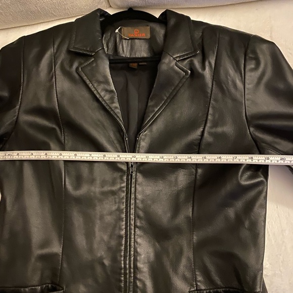 Women’s leather jacket - Picture 3 of 4